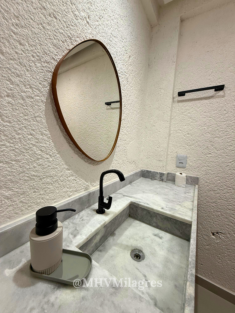 MHV Milagres - Casa Aurora, Refugio a poucos metros da Parad