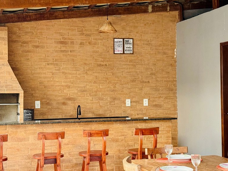 MHV Milagres - Casa Flora Spacious and Comfortable Retreat a